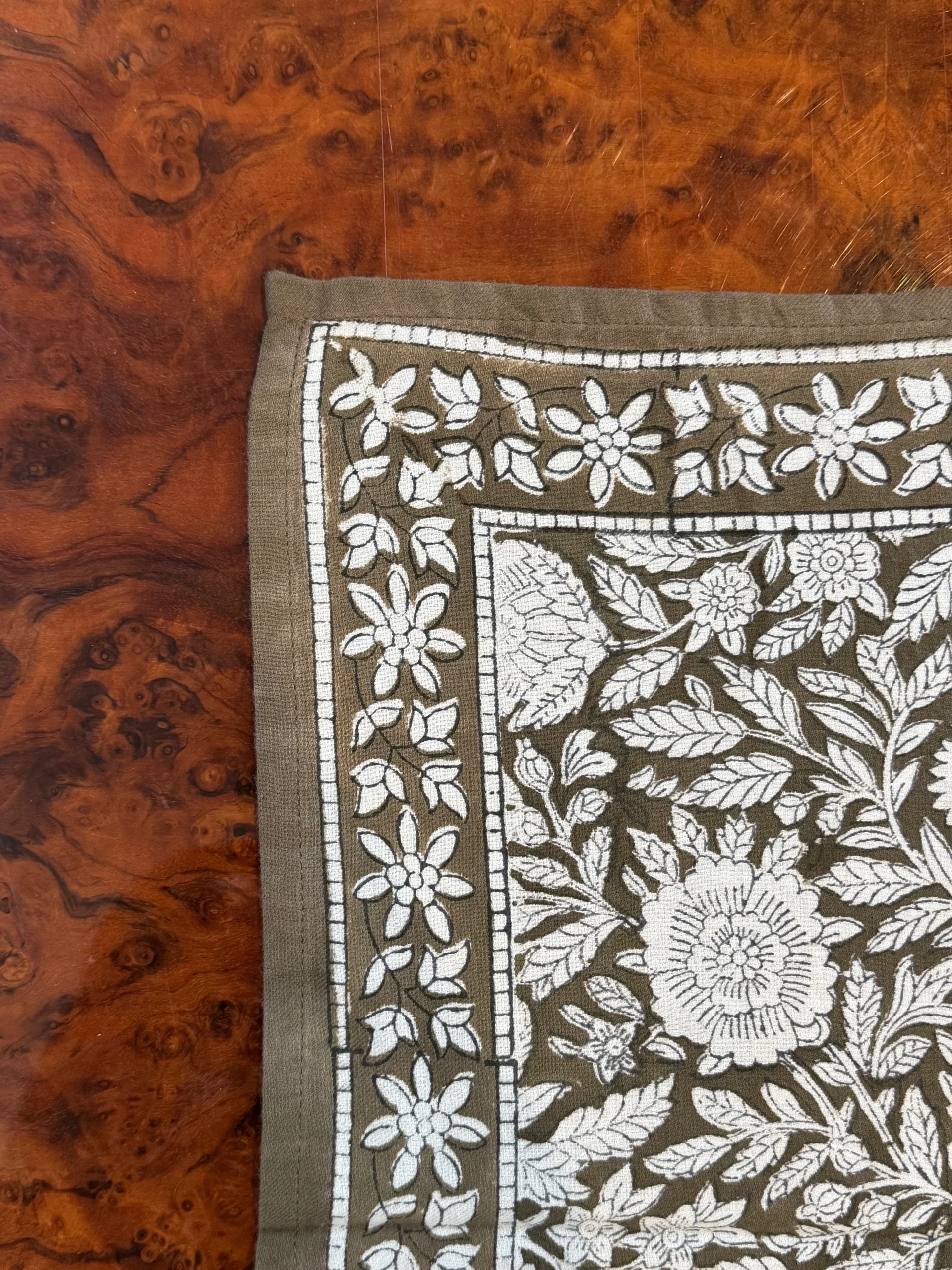 Petit foulard ANTIOCHE Kaki – Image 4