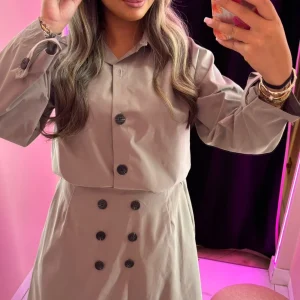 Ensemble veste jupe matière kaway