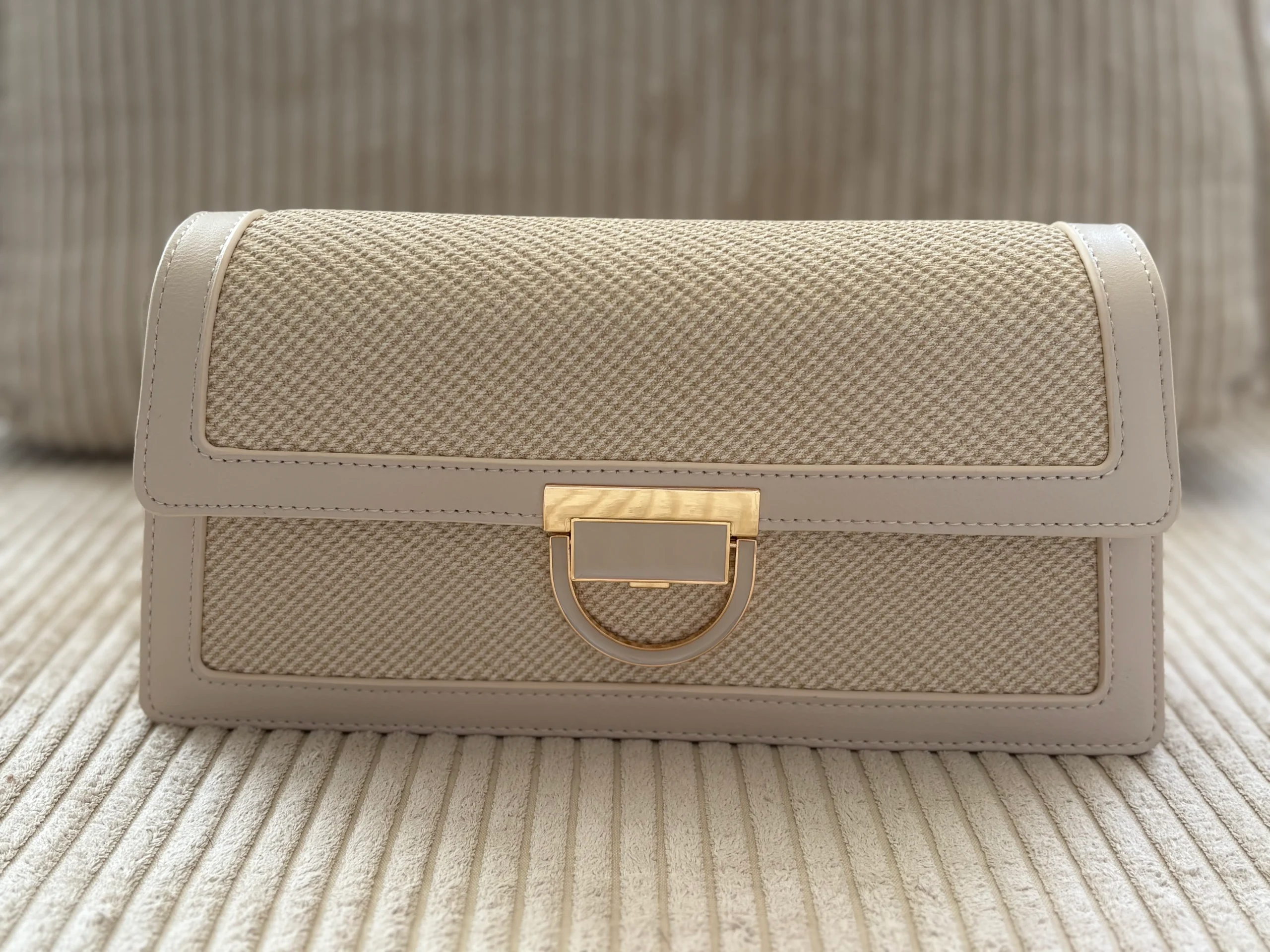 SAC À MAIN POCHETTE BEIGE – Image 3