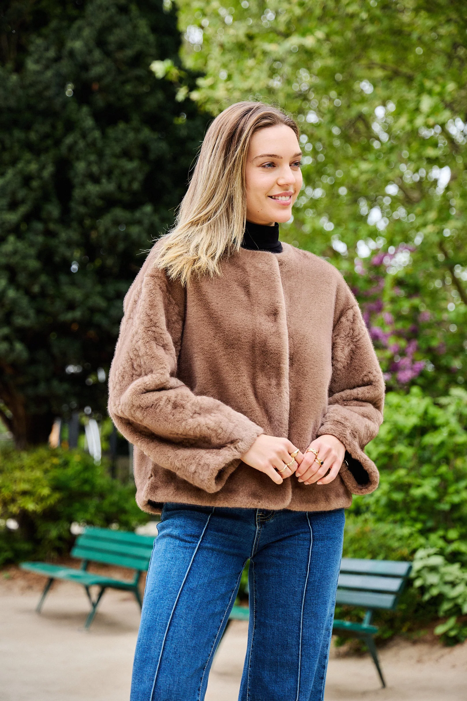 COLETTE - Veste en fausse fourrure