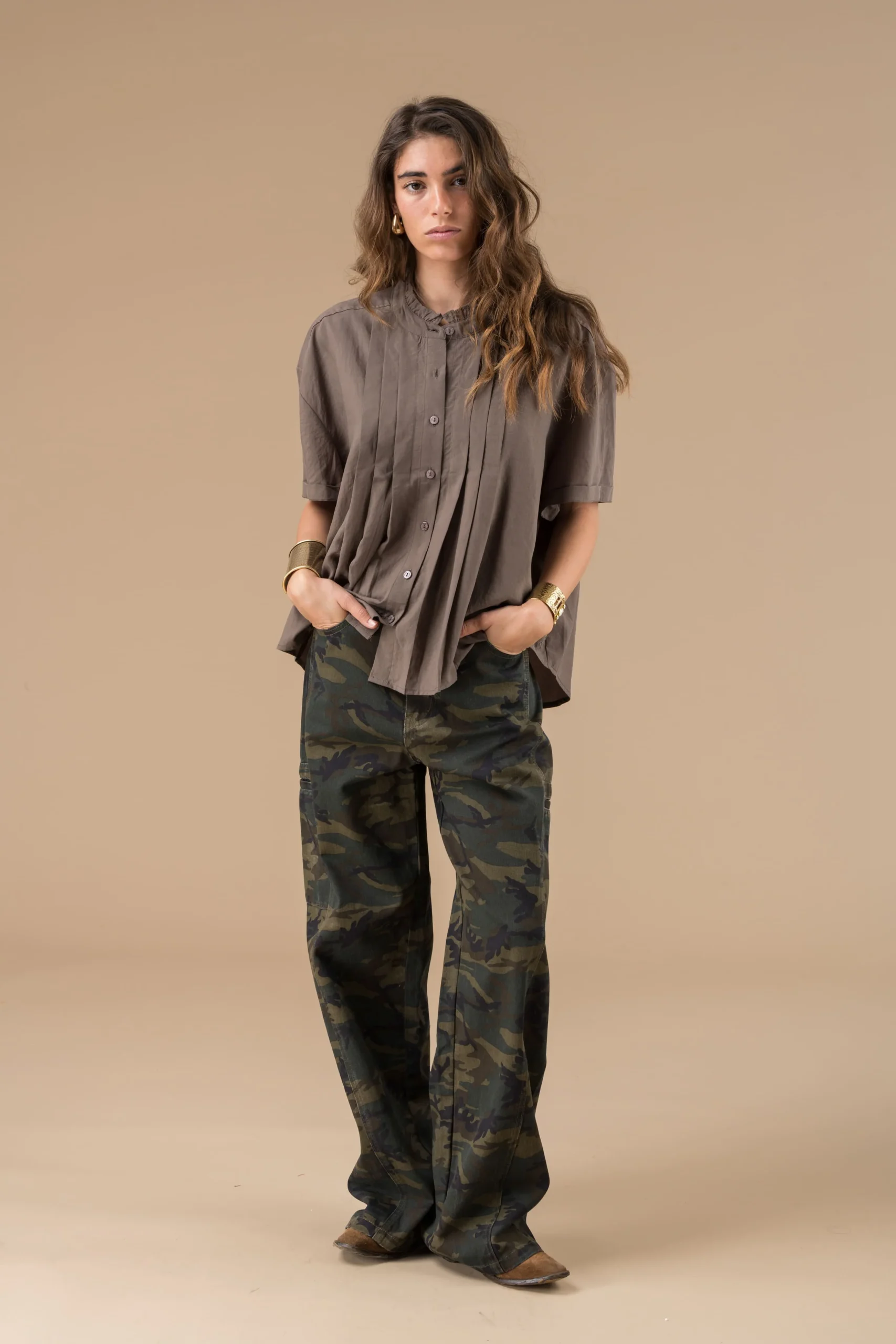 Chemise Jelena Chocolat manches courtes – Image 3