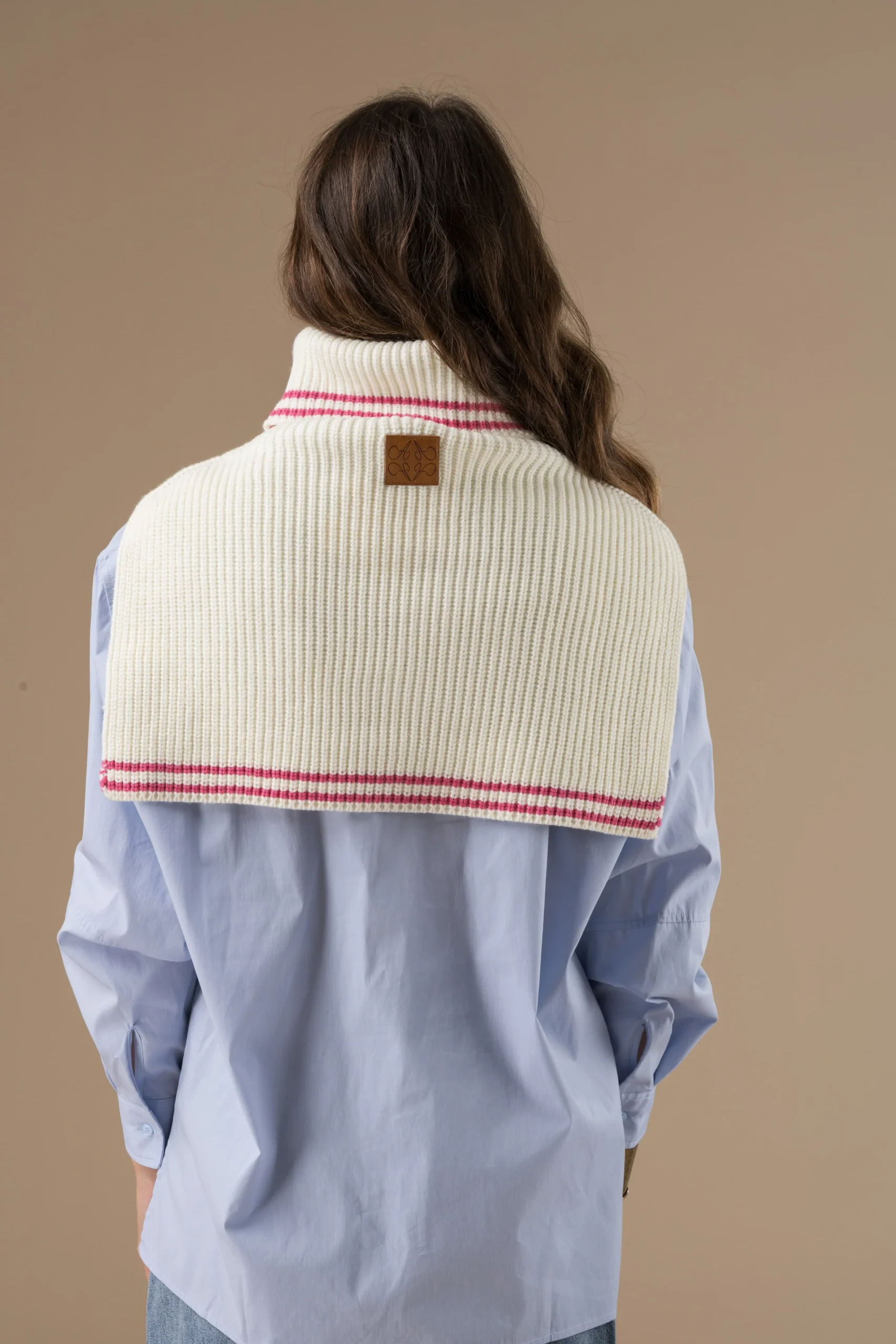 Col coco écharpe moderne et compacte – Image 3