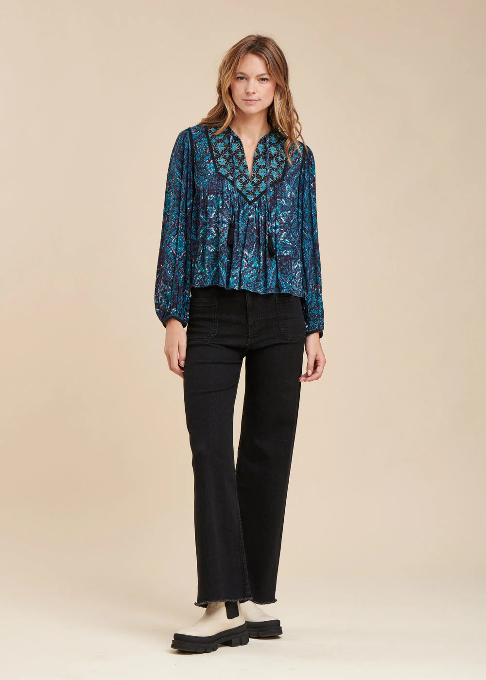 Top en viscose Ecovero avec jeu d'imprimé – Image 2