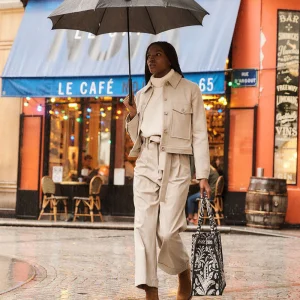Pantalon large beige taille haute avec ceinture à nouer