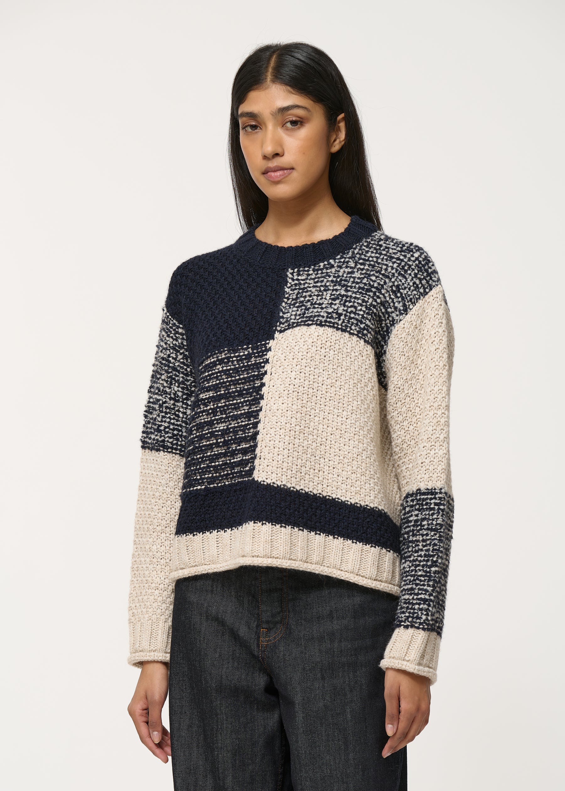 Pull bleu oversize motif graphique – Image 5