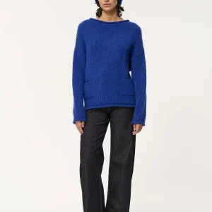 Bonnet bleu en maille mousseuse épaisse