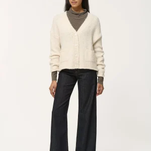 Gilet blanc droit en maille mousseuse épaisse