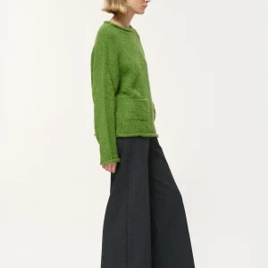 Pantalon large gris foncé à chevrons