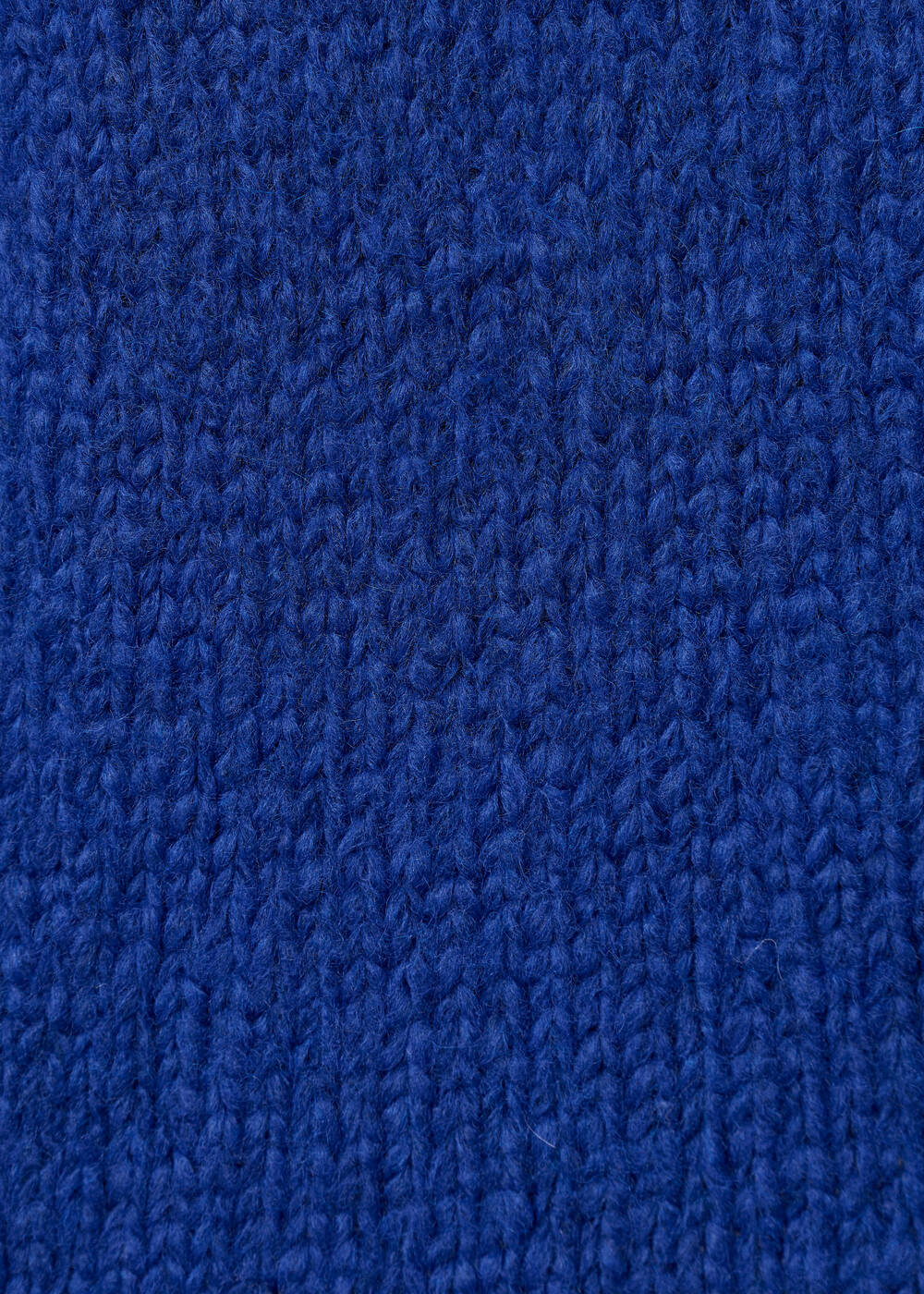 Pull bleu roi oversize en maille mousseuse col montant – Image 3