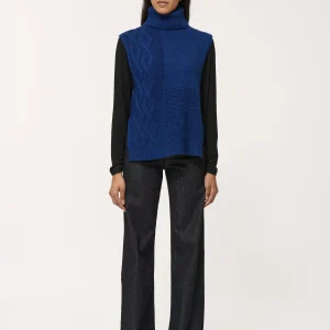 Pull bleu marine sans manches à points de tricots graphiques