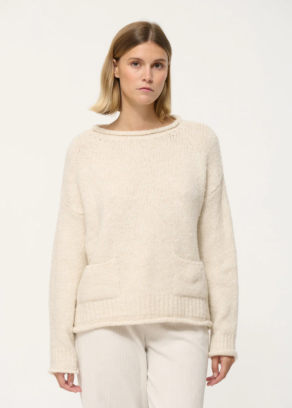 Pull blanc oversize en maille épaisse encolure bateau