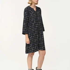 Robe courte bleu marine trapèze à imprimé carreaux