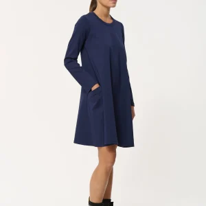 Robe courte trapèze bleu marine à encolure ronde