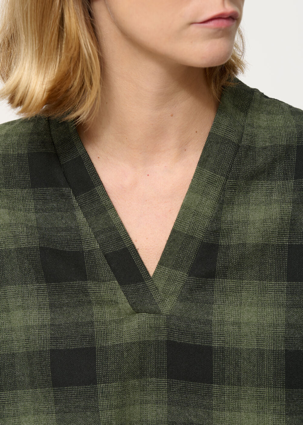 Top ample vert à imprimé carreaux col V – Image 4