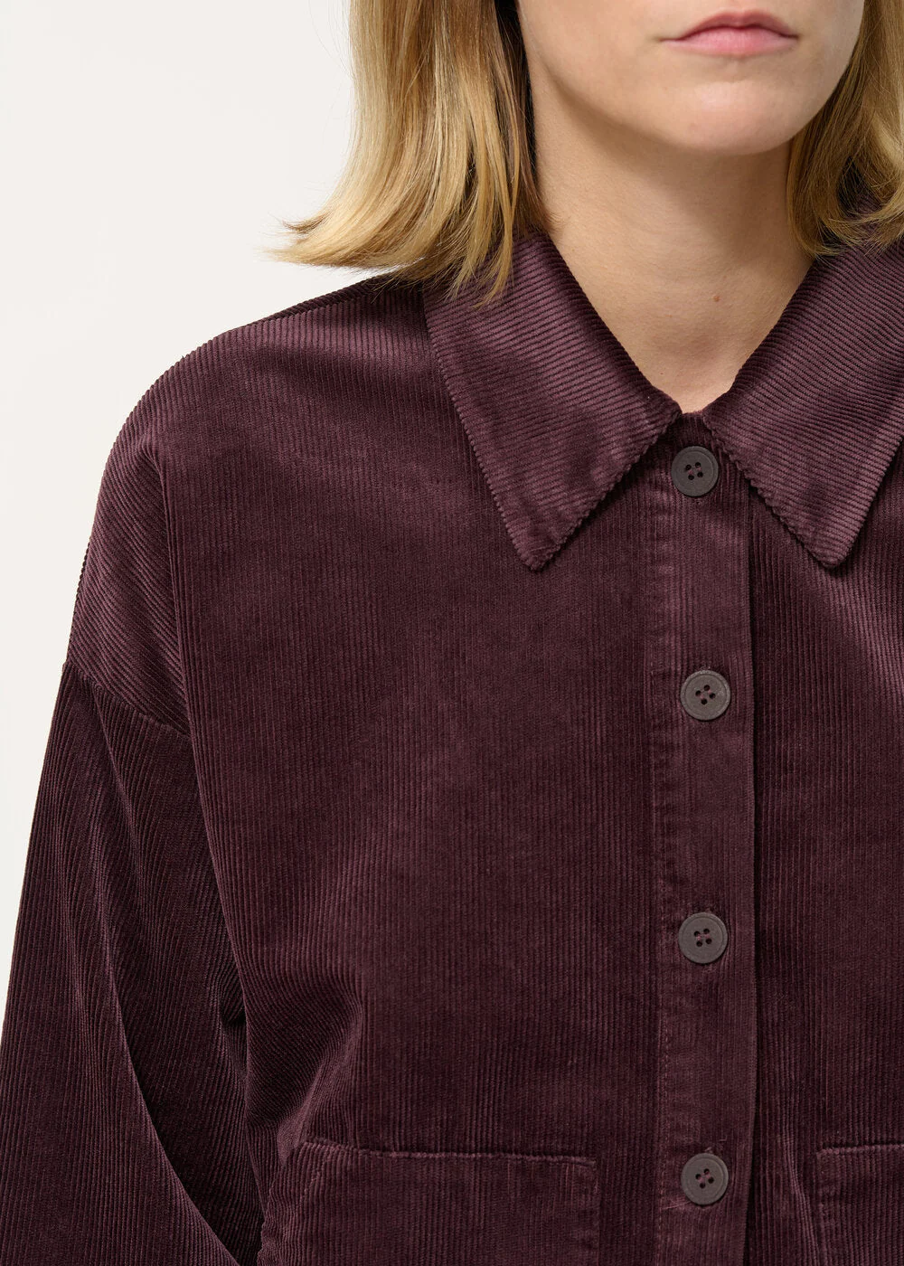 Surchemise bordeaux oversize en velours côtelé – Image 4