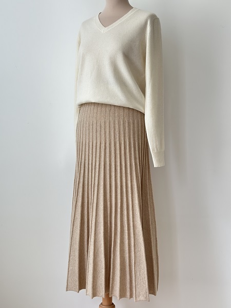 Jupe longue cachemire plissée beige – Anna – Image 3