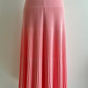 Jupe en laine tricot longue plissée rose clair – Elsa
