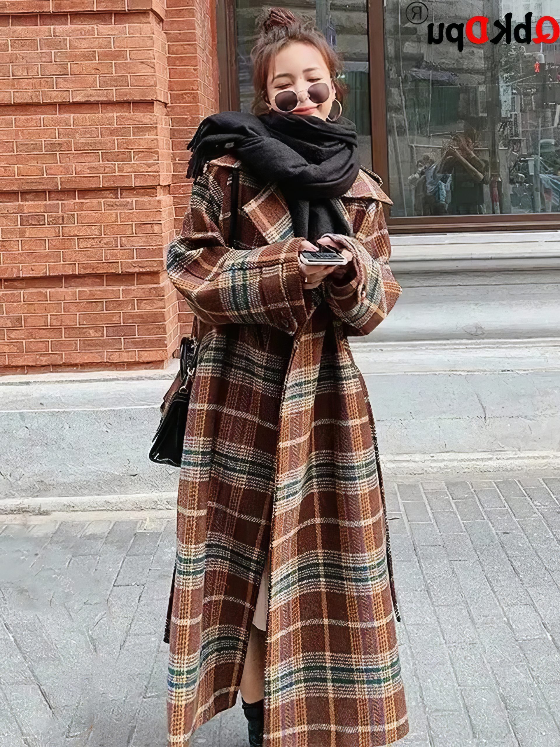 Manteau Long Écossais À Carreaux Avec Ceinture Marron Et Beige – Image 5