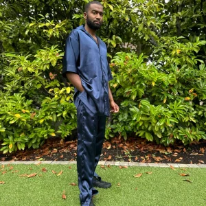 Ensemble satin chemise et pantalon bleu