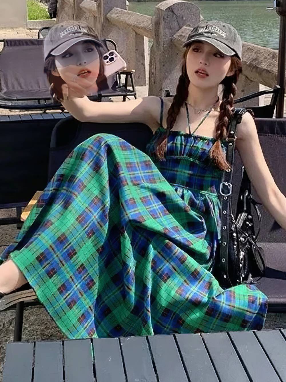 Robe Écossaise Longue Vert Et Bleu Bretelles Fines – Image 4