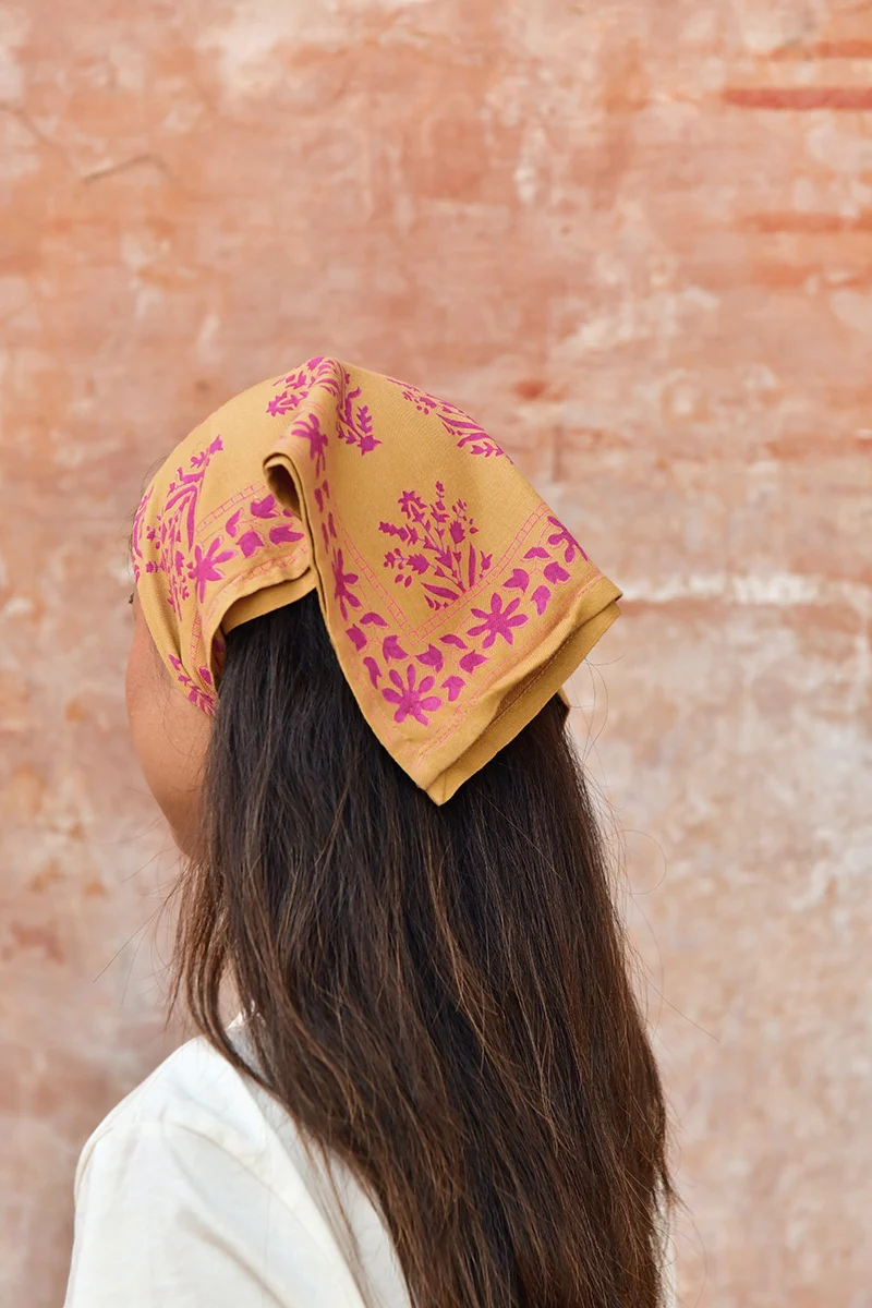 Petit foulard GALATIE Caramel – Image 5