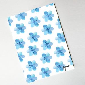 Carnet motifs fleurs bleues