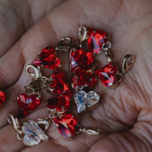 Charm&rsquo;s pendentif coeur cristal © Swarovski- Florence Verdier