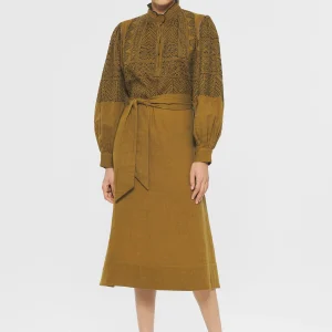 Robe brodée Svetlana